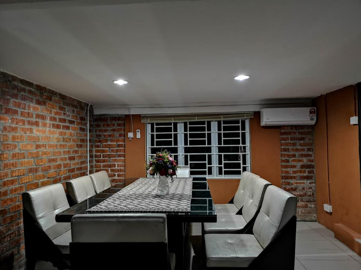 Kenyalang Urban Homestay Kuching Luaran gambar