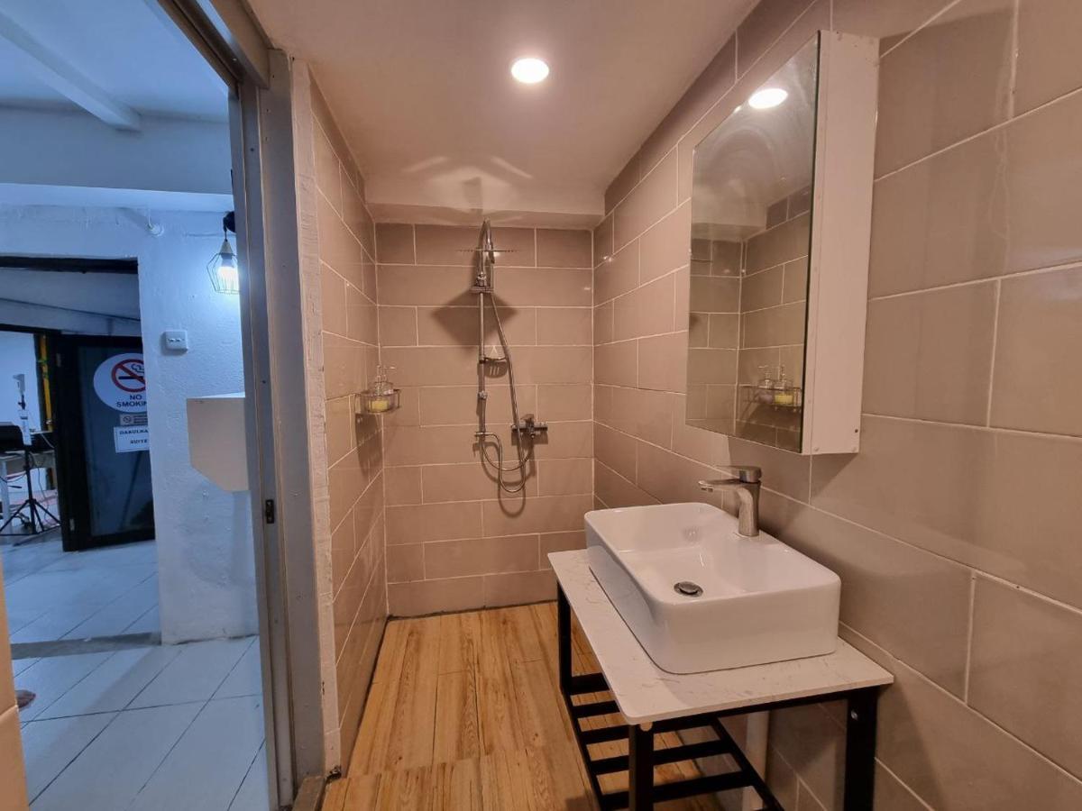 Kenyalang Urban Homestay Kuching Luaran gambar